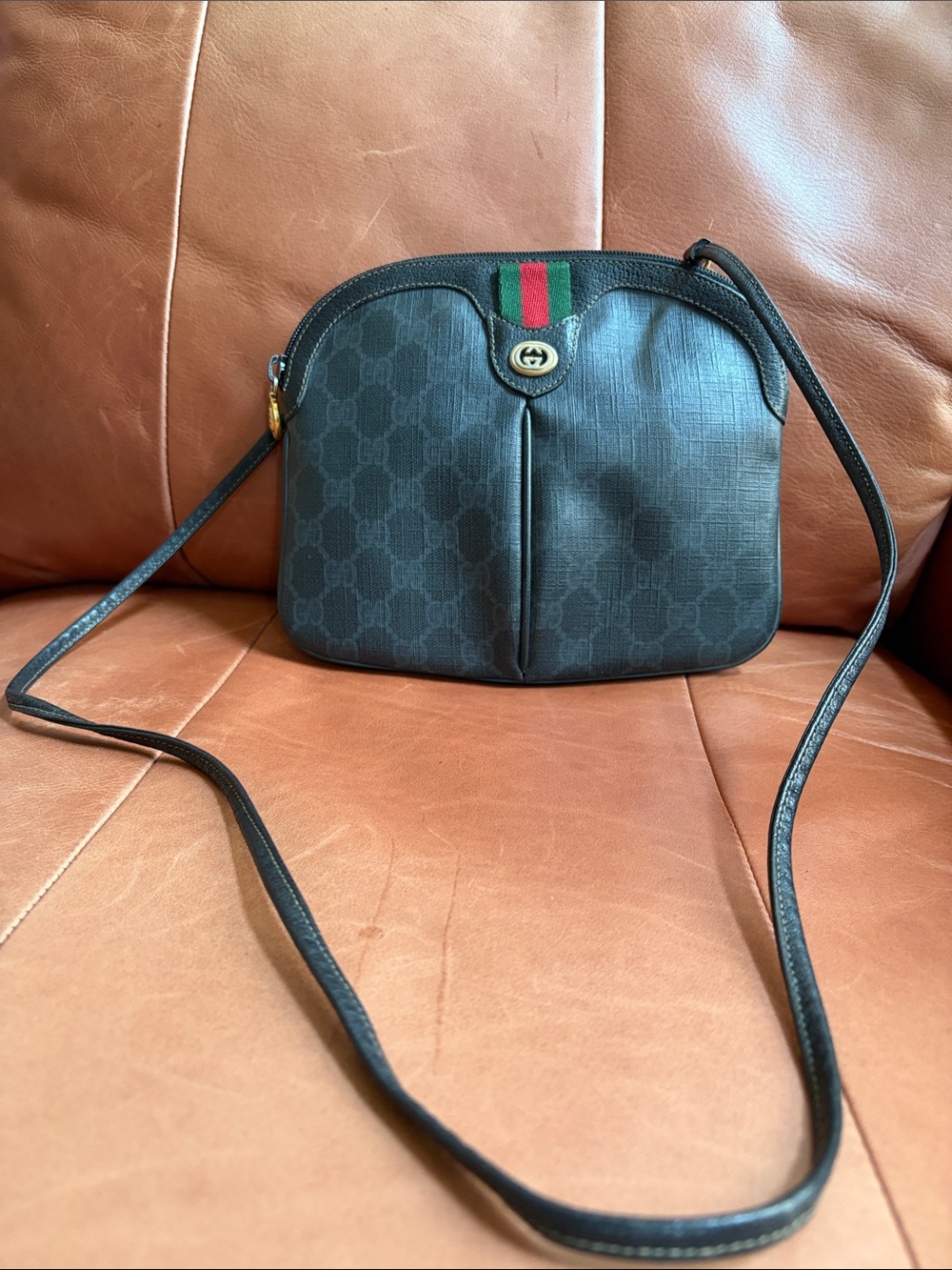 Gucci Black Leather Crossbody Pouch